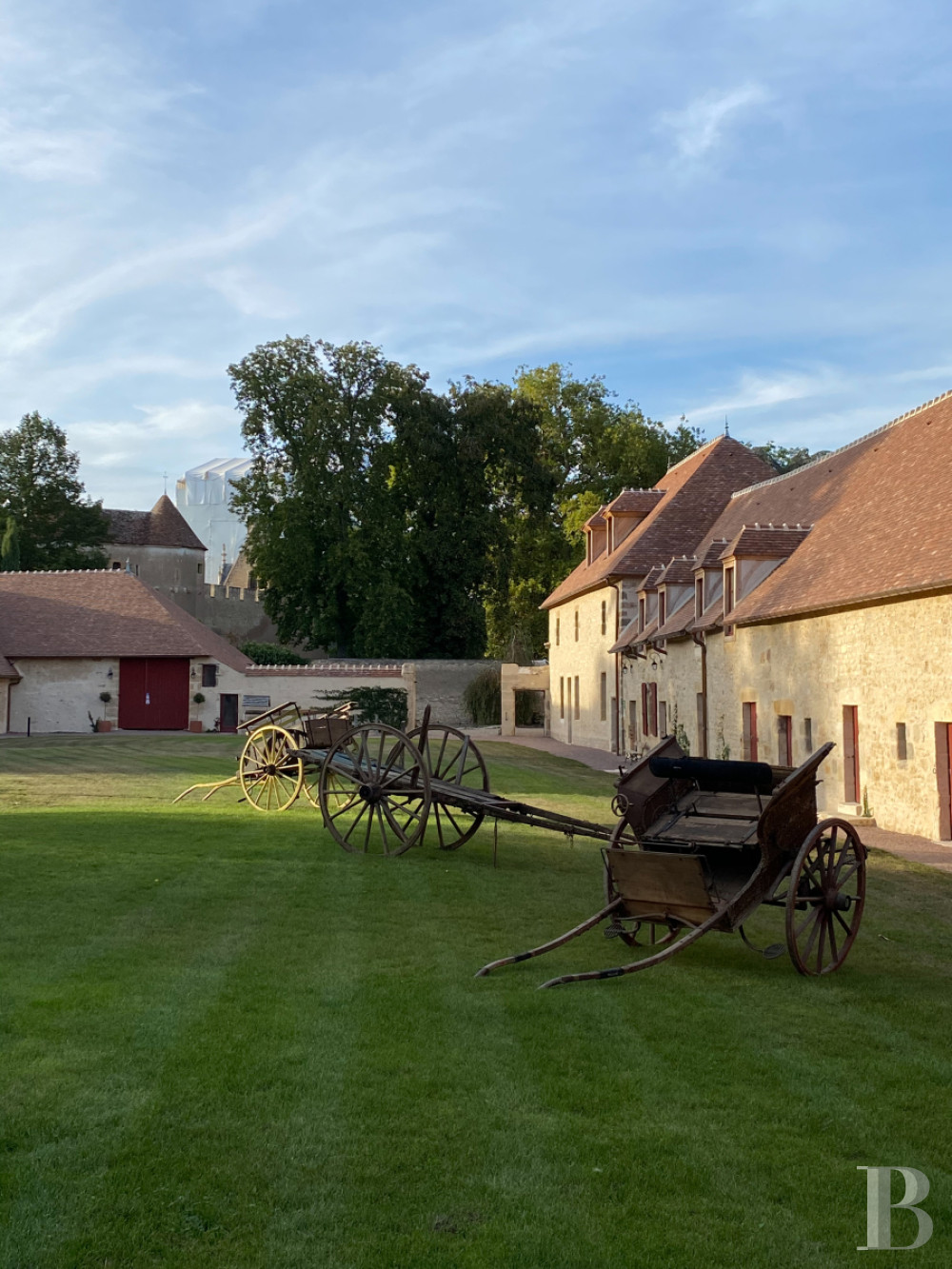 À Ainay-le-Vieil, entre Bourges et Montluçon, une forteresse séculaire tout en raffinement  - photo  n°57